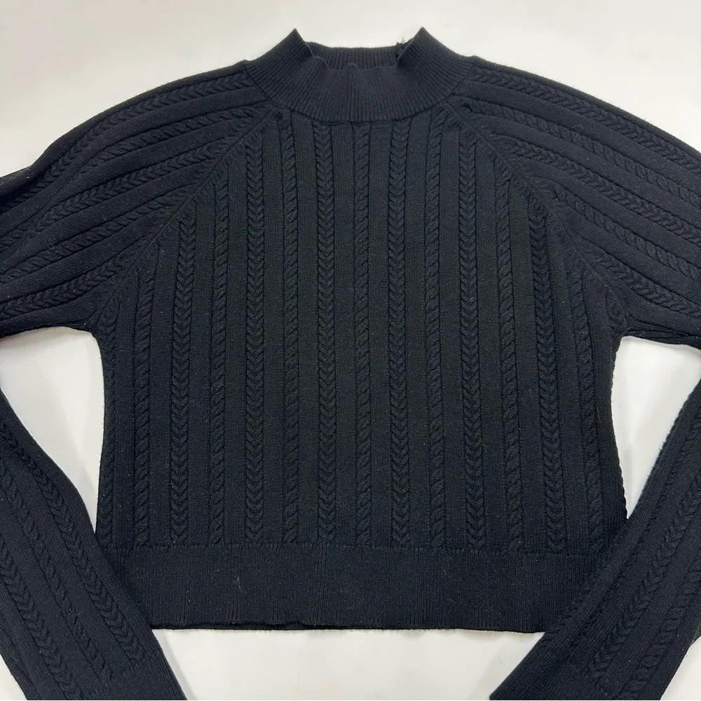 Aritzia Sunday Best cable knit mock neck crop sweater Large minimalist Classic - Picture 2 of 13